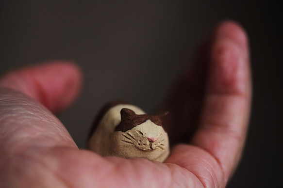 最も 割引 立体アート 猫の顔 約20cm アーティスト作品 まるまる