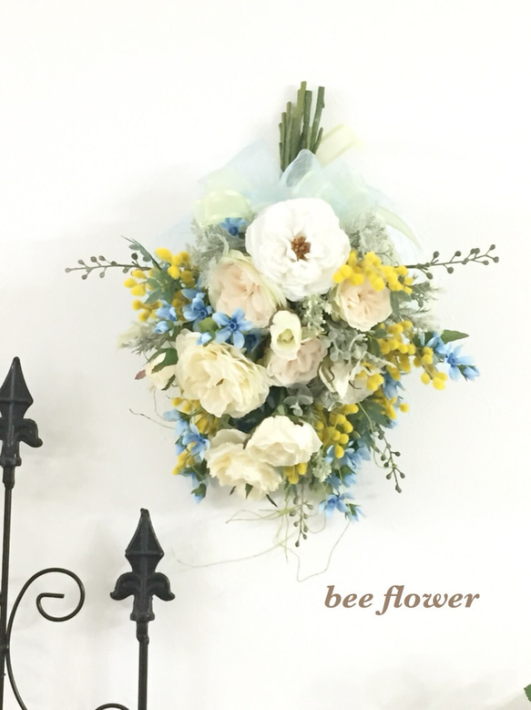 春バラとミモザのスワッグブーケ〜spring flower swag bouquet〜 5枚目の画像