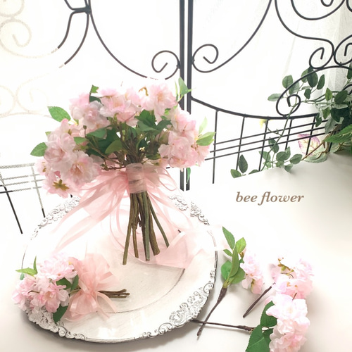八重桜のクラッチブーケ&ブートニア〜fuwari pink〜【送料無料 八重桜のクラッチブーケ&ブートニア〜fuwari pink〜【送料無料
