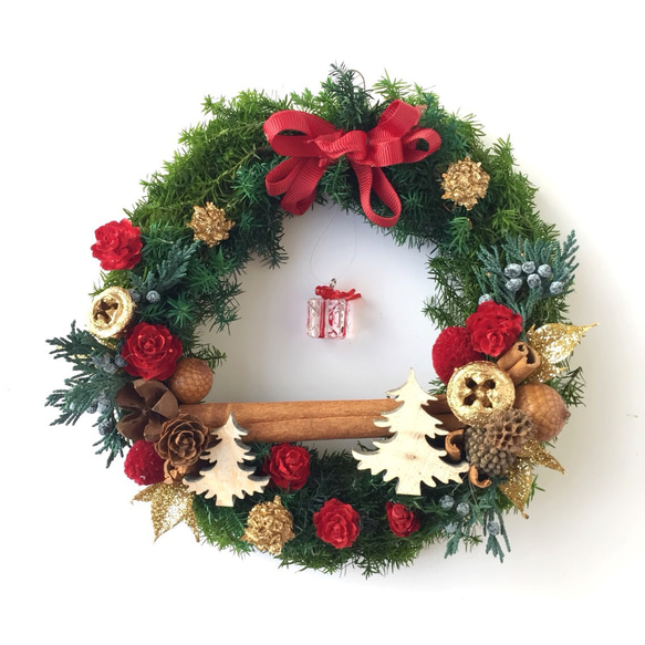 コニファーグリーンと木ノ実のクリスマスリース☆冬リース
