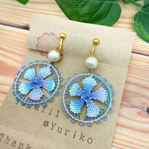 Ado イヤリング 新品未開封 ❶ ニャンドゥティ 丸型 イヤリング （ピアス変更可) ピアス（フック