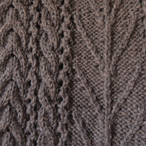 ケーブル編みのスヌード＊チャコールブラウン＊ スヌード cat tail