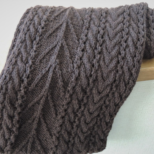ケーブル編みのスヌード＊チャコールブラウン＊ スヌード cat tail