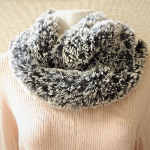 とってもフワモコ♡エコファーヤーンのスヌード スヌード cat tail