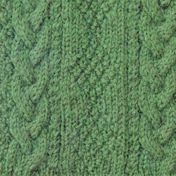ケーブル編みのマフラー･･もみの木グリーン 5枚目の画像