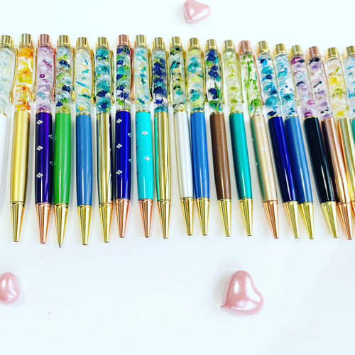 SALE中☆◇プロが作る！【替え芯付き】キラキラハーバリウム