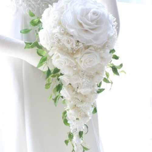 プロの作るプリザーブドフラワーの豪華メリアキャスケードブーケ  