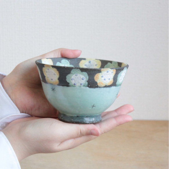花柄ご飯茶碗(イエロー・ミドリ) 2枚目の画像