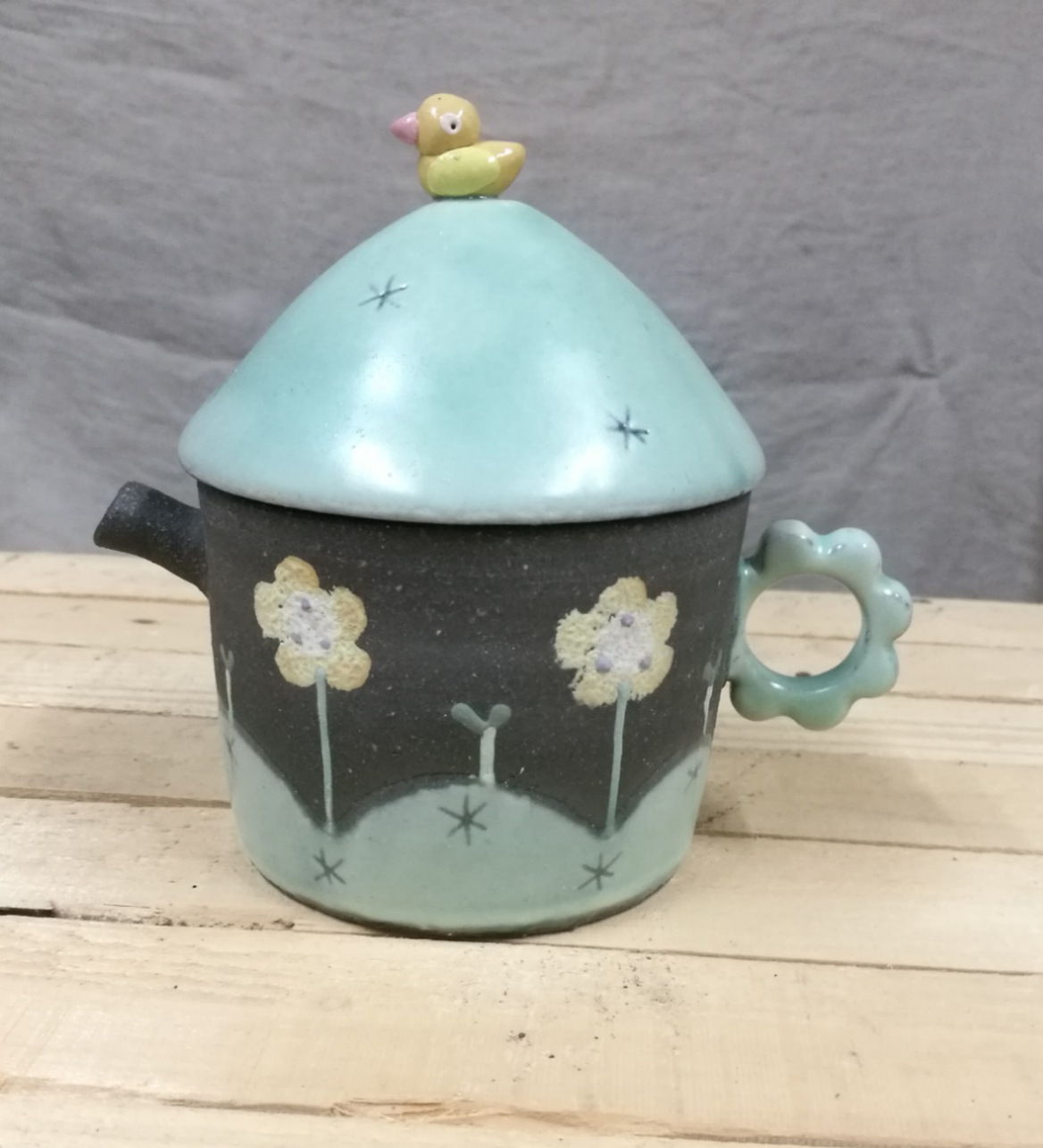 黄色い鳥のポット(茶漉し付き)