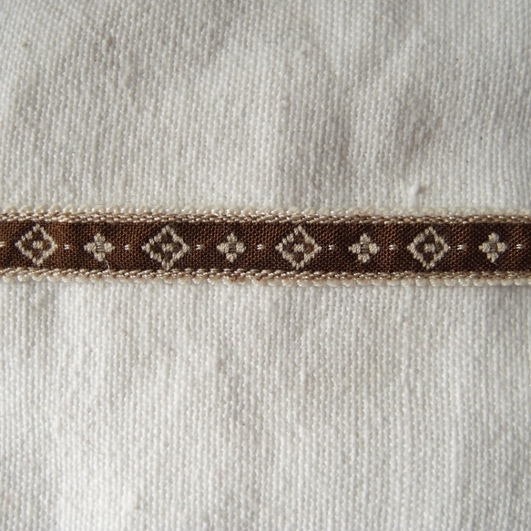 機械刺繍　猫首輪　ティピのふちどり（ブラウン） 2枚目の画像