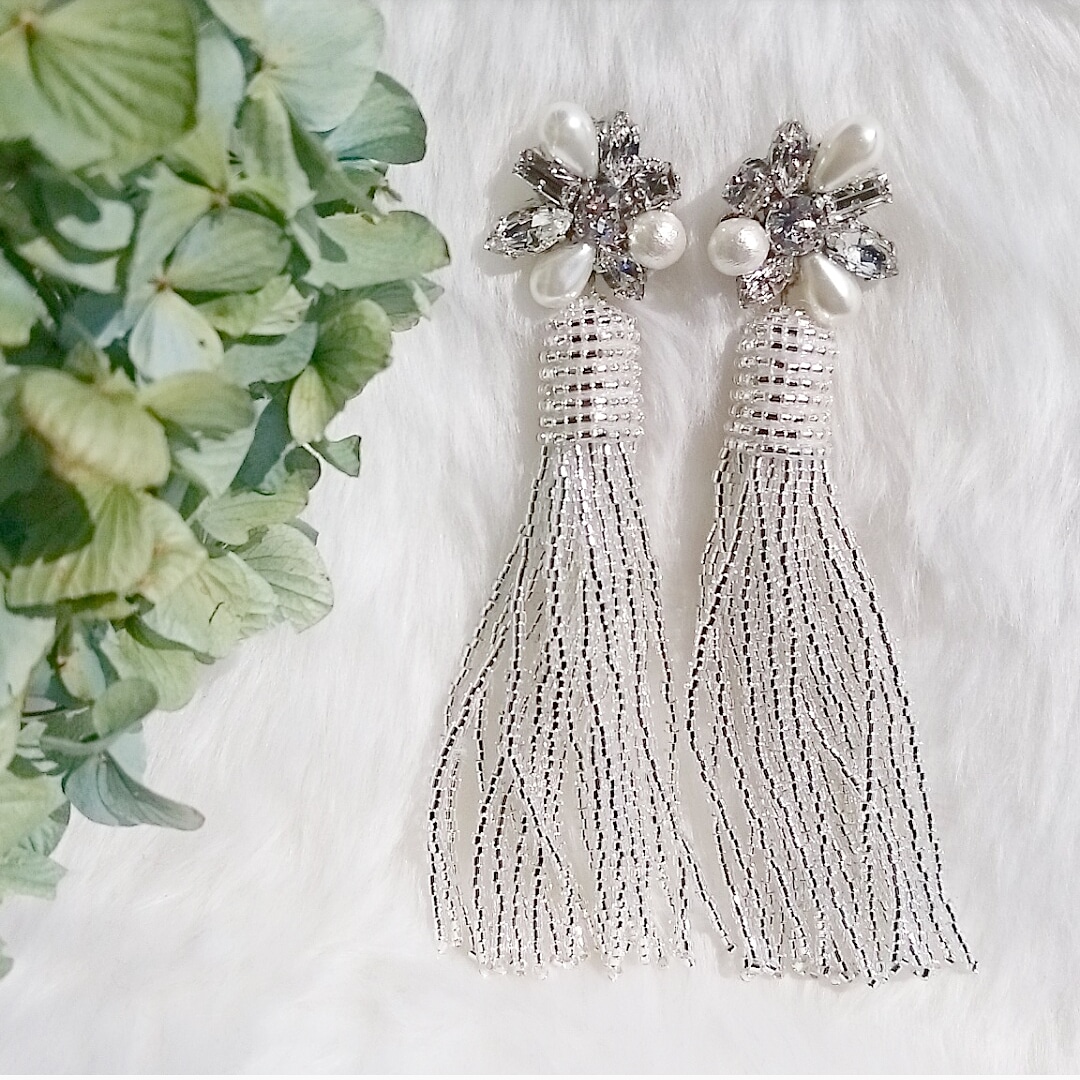 【再販】スワロフスキー×ビーズタッセルチタンピアス(clear silver)