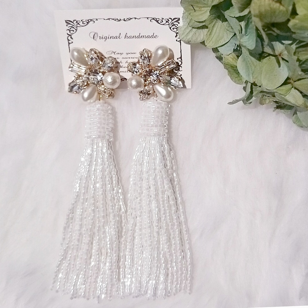 【再販2】スワロフスキー×ビーズタッセルピアス(white)