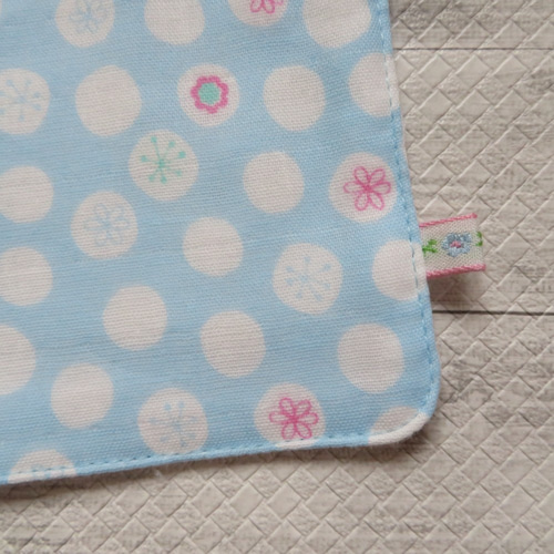 子ども用 ガーゼハンカチ(18㎝角) Wガーゼ3枚合わせ・記名タグ付き 
