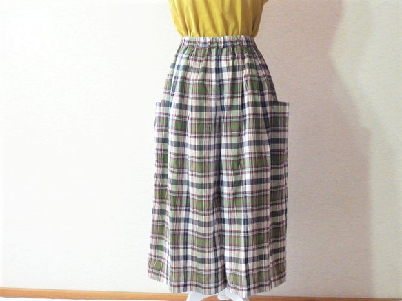 マドラスチェックのスカートみたいなワイドパンツ 5枚目の画像