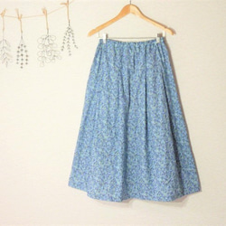 ふくいちごさま専用　綿ローン 小花柄のロングスカート 1枚目の画像