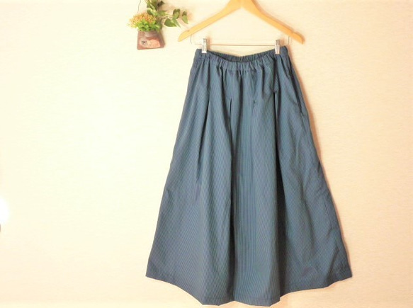 紺×緑ストライプ　コットンのリボン結びマキシ丈スカート 5枚目の画像