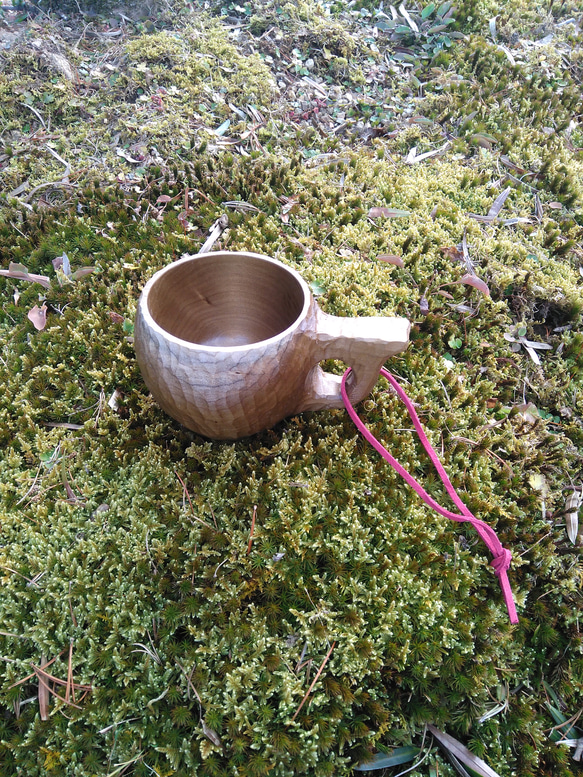 木のカップ（ホオ） 1枚目の画像
