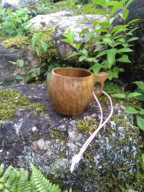 木のカップ（かわいい小ぶりなサイズ）（ホオ） 2枚目の画像