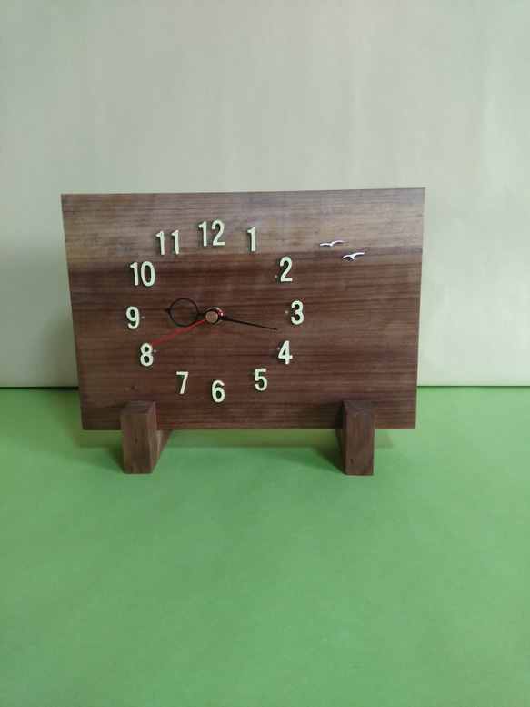 木の置き時計（ホオ） 4枚目の画像