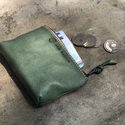 胖胖包  零錢包 收納包 卡片包 義大利祖母綠植鞣革製 第3張的照片