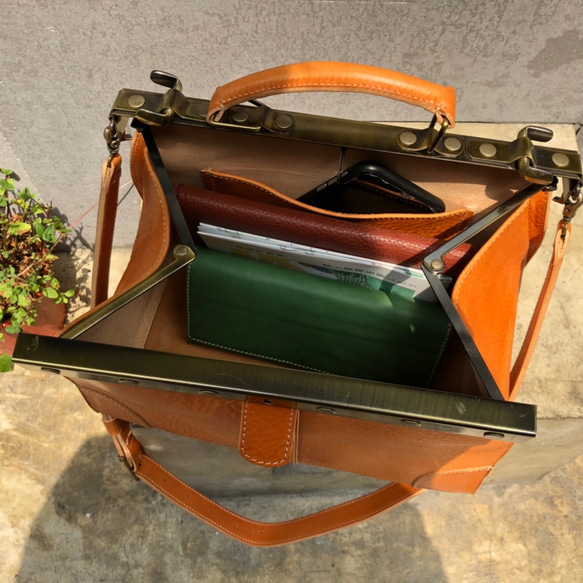 絶対的にクラシックなキャラメル植物タンニンなめしレザー グレー ドクター バッグ サイド バックパック 通勤 ブリーフケース サ 7枚目の画像