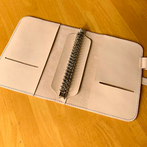 受注生産】【送料無料】ヌメ革製A5サイズ20穴タイプシステム手帳 名