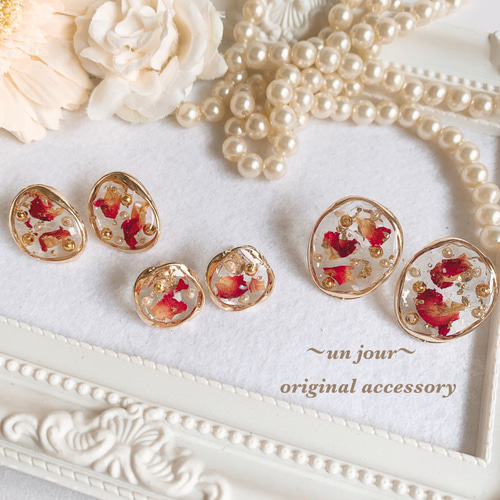 薔薇ビジュー♡　うさちゃんリトルウッズレジン　ピアス/イヤリング✩*॰¨ 薔薇ビジュー♡ うさちゃんリトルウッズレジン ピアス/イヤリング✩*॰¨