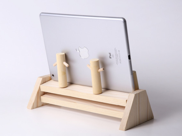【木製iPadスタンド】 2枚目の画像