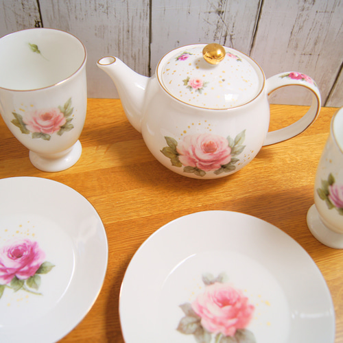 エレガント♡薔薇のティーセット♡ﾞ限定1セット ポット・急須 to-moo