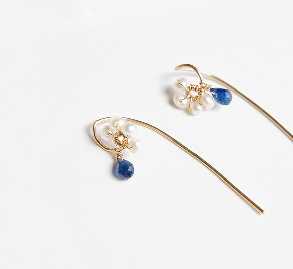 14k純金珍珠和藍色藍寶石耳環 第3張的照片