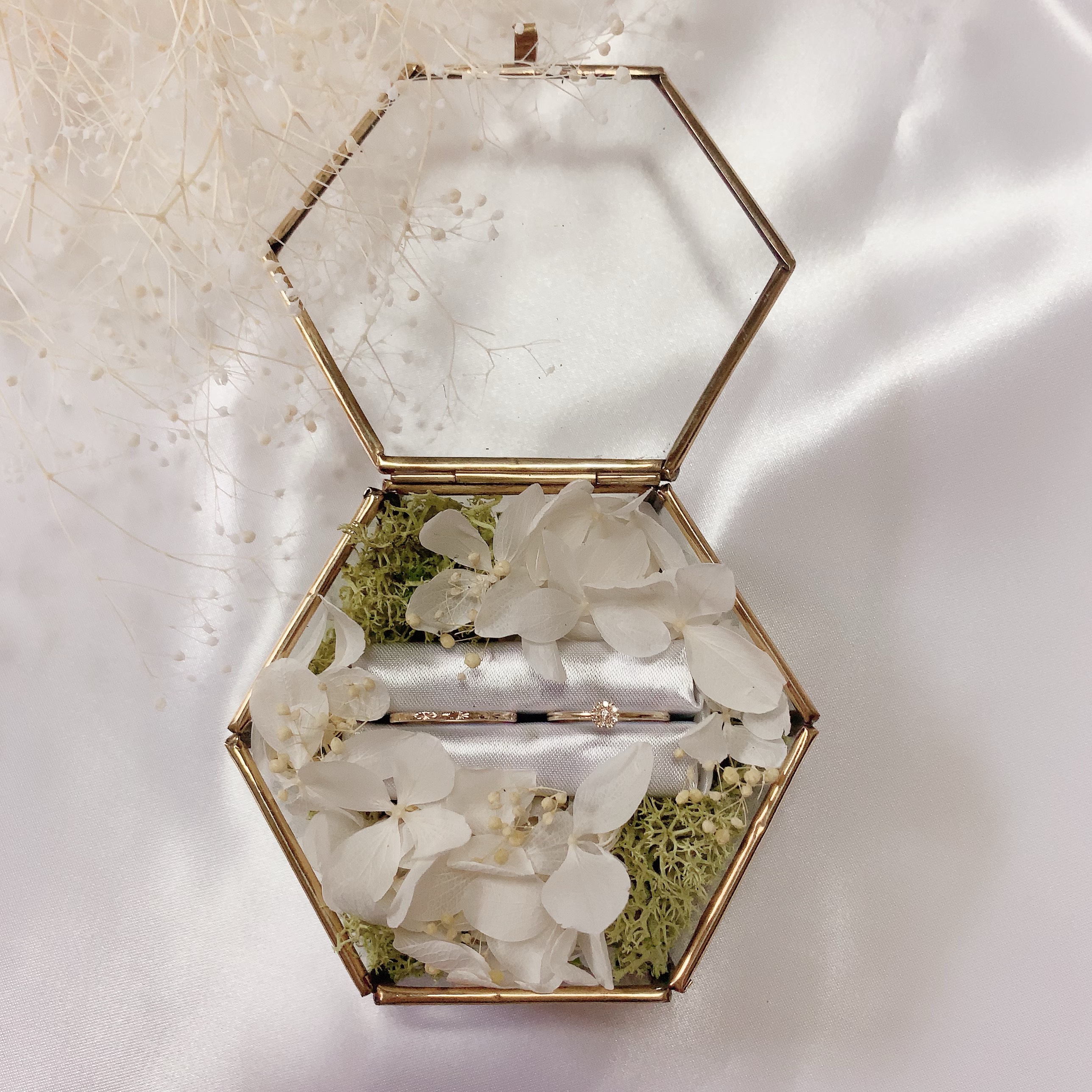 売り切れました】※オーダー受付中 リングピロー 六角形 ガラスケース