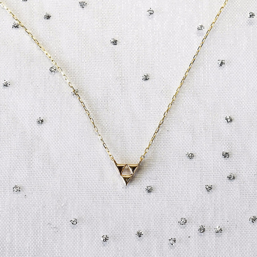 K10YGダイヤネックレス【SANKAKU MON / 三角文】N10085Y