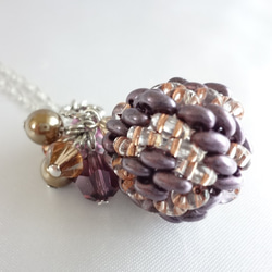 purple necklace 1枚目の画像