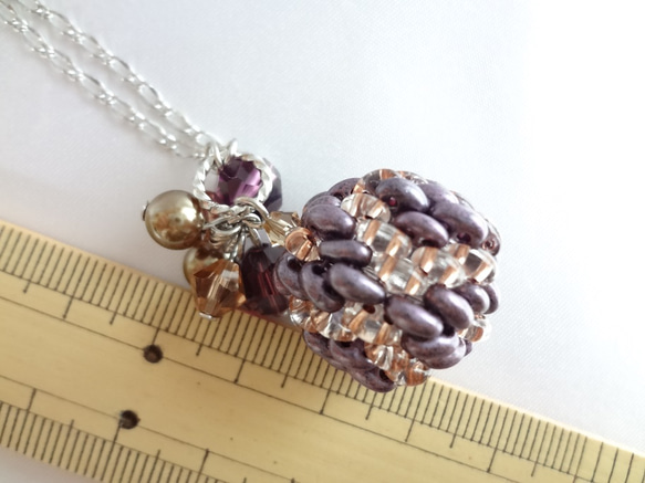 purple necklace 4枚目の画像