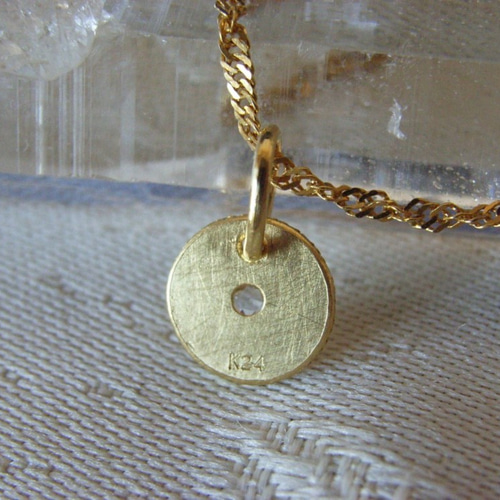 K24洋彫りペンダントトップ ペンダントトップ フラワーストーン 通販