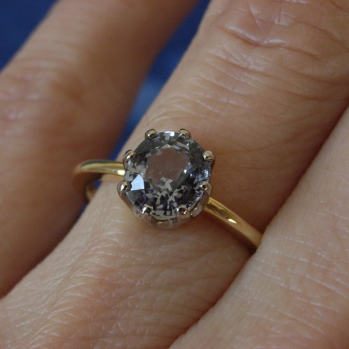 K18YG/WGグレーイッシュスピネルリング 指輪・リング フラワー