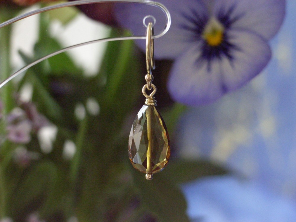 K18イエローブラウントルマリンピアス