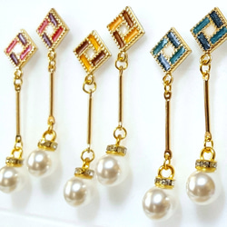 【New!】幾何学タイルと大粒真珠のレトロ風ロング耳飾り 3枚目の画像