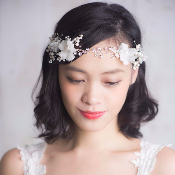 Swarovski crystals and silk flowers bridal headpiece 5枚目の画像