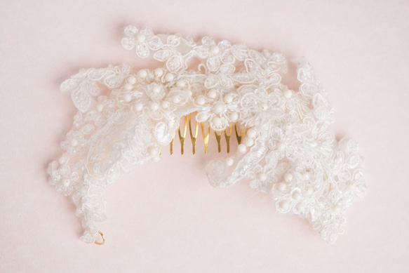 浪漫蕾絲珠子刺繡髪飾／新娘頭飾／全Swarovski Elements製作 第1張的照片