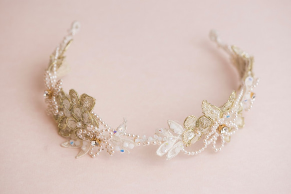 ユキヤナギ金のレースの花。 Swarovski Elementsのクリスタルティアラ 6枚目の画像