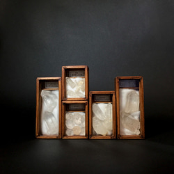 産地別水晶（クォーツ）標本箱縦型その三。 3枚目の画像