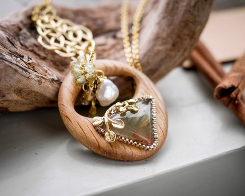 0_7c4717e997e850f89b394e56f690