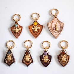 【スカラベと宝石】バッグチャーム・キーアクセサリー／琥珀×槐 9枚目の画像