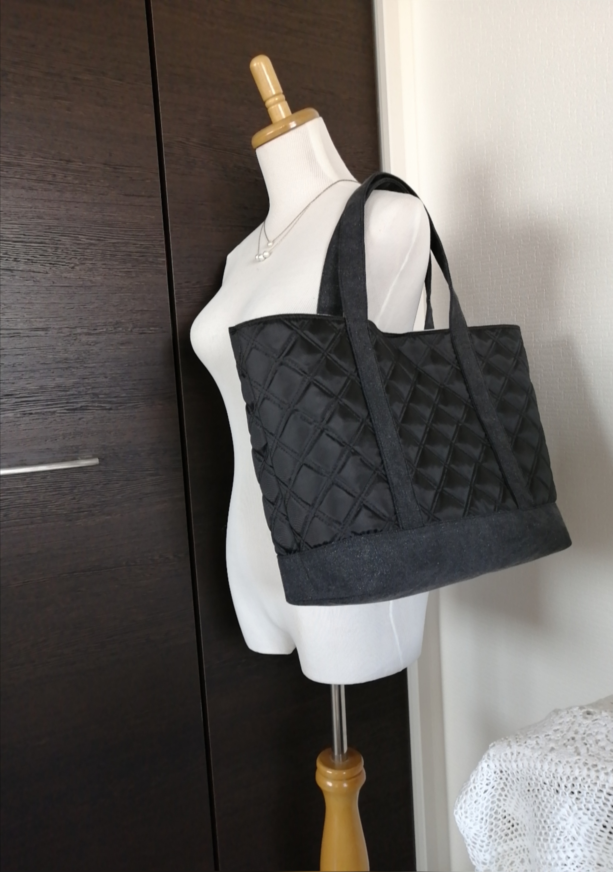 ブラックナイロンキルトx帆布のトートバッグXL