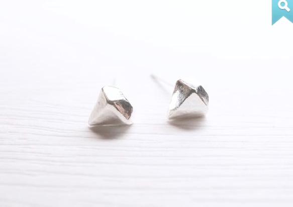 「Ermaoシルバー」] [小さなダイヤモンドの純銀製のイヤリング（1ペア） 1枚目の画像