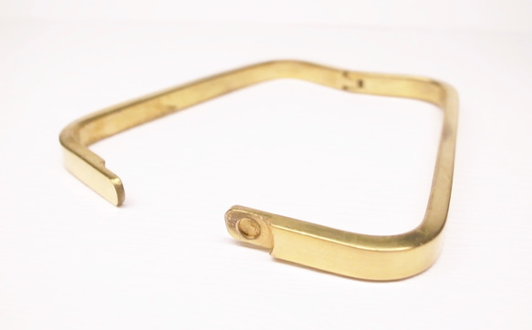 《二毛銀》方型開合黃銅個性手環（女生款）情人節（適合手圍XS～L號） 第4張的照片