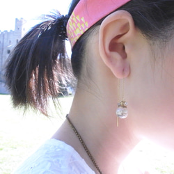 《二毛銀》【泡泡球系列-金合歡乾燥花18K金垂吊式耳環（活力黃+優雅紫）】（一對） 第8張的照片
