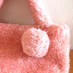 プードルエコファーのふわふわトートbag(ピンク) 4枚目の画像