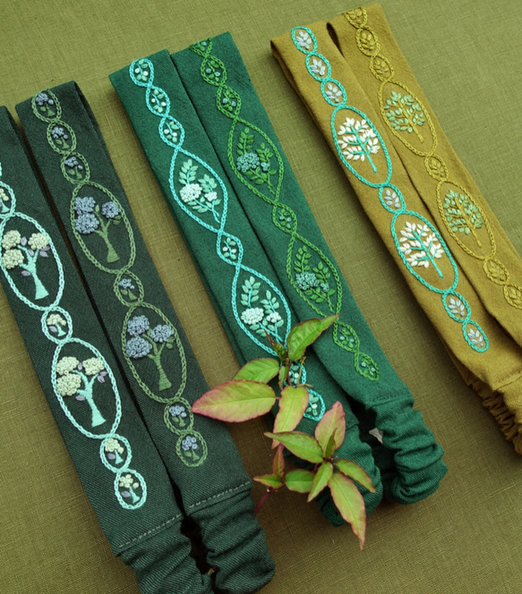 魔幻森林系 手刺繡材料包。森林裡的夏日幻夢 手刺繡古典髮帶 第2張的照片